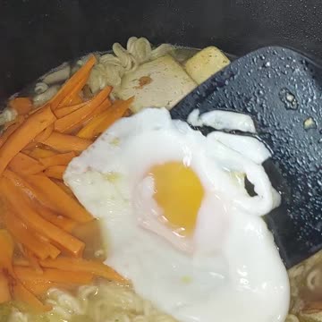 Super Easy 5 Minutes Instant Noodles #cooking #food #comfortfood