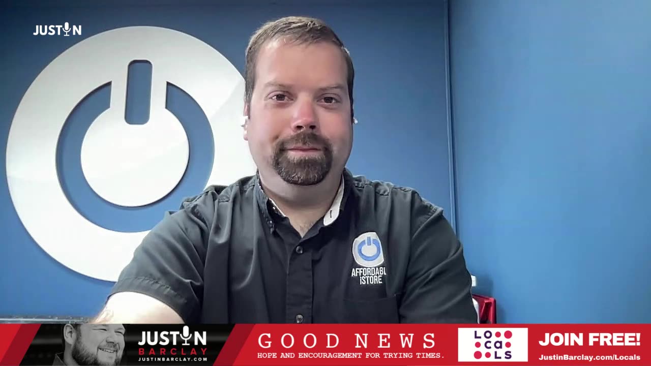 AI UNMASKING ICE OFFICERS! (Tech Talk)