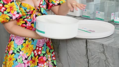 Rosanna Pansino Answers The Web's Most Searched Questions - YouTube