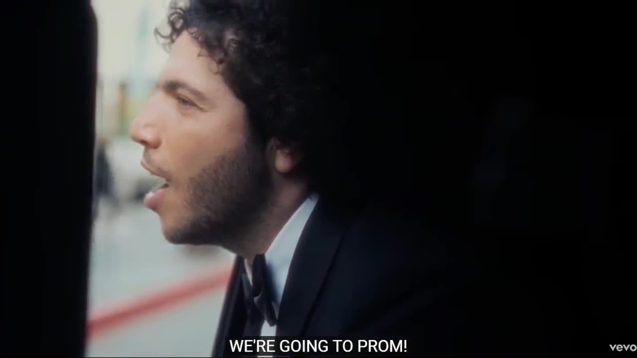 Selena Gomez and benny blanco - Talk (Official Video)