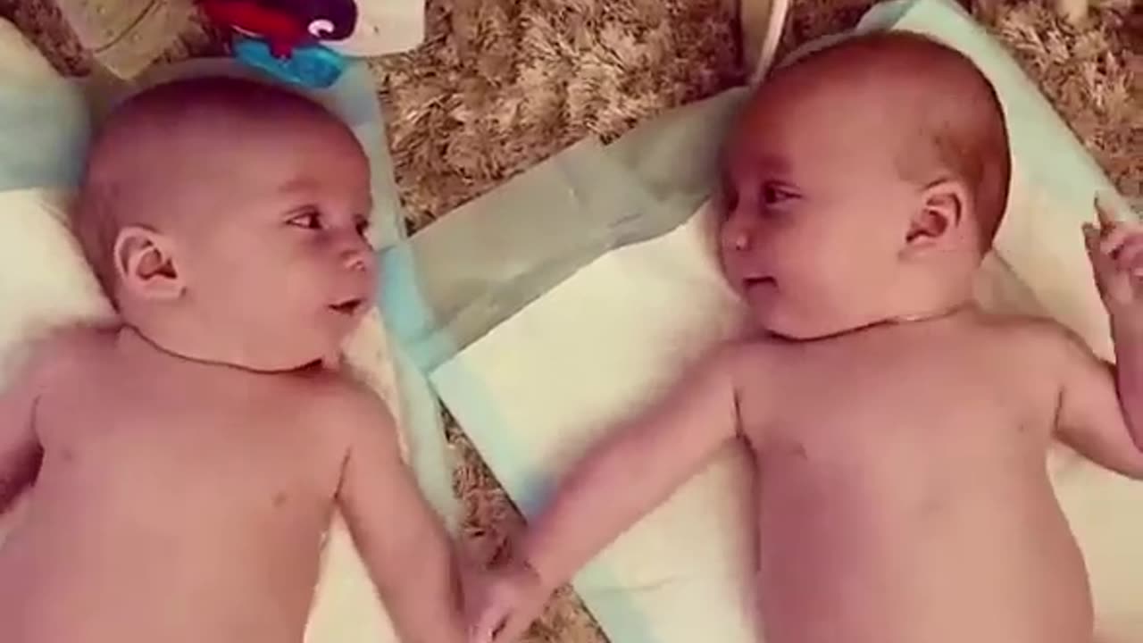 4 Month Old Twins Baby