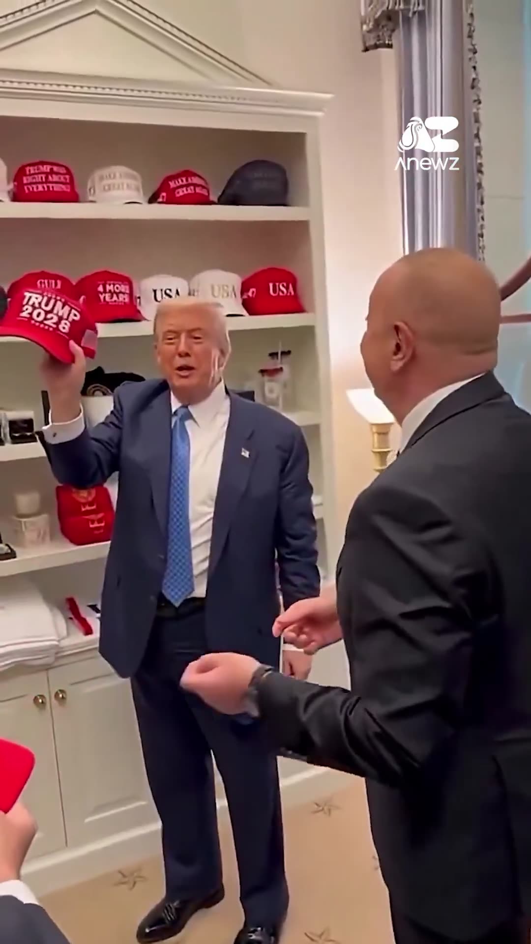 Cracker Barrel new logo sucks! Silksong announced! White House tik tok, MAGA gift shop, and War Hero