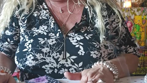 LECTURA DE CARTAS DEL TAROT✨️🎁🪄🔮🔮