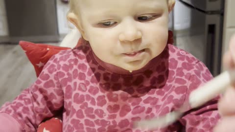 Baby Kayla Eating Macaroni 🍝😋 (Yum Yum!)