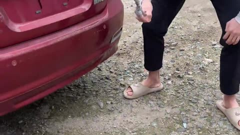 😮🔭 Watch a Tuning Fork Shatter a Car Window Instantly! | FeedMyCuriosity