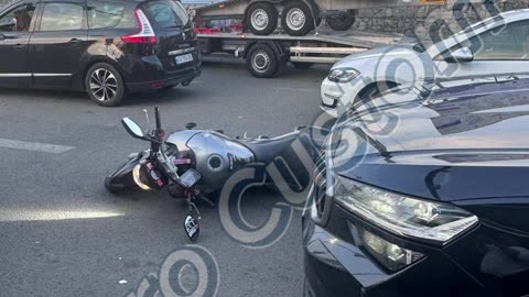 🚴‍♂️🌍 Ukraine War | Ukrainian Motorcycle Used by Fleeing Combatant in Uzhhorod | RCF