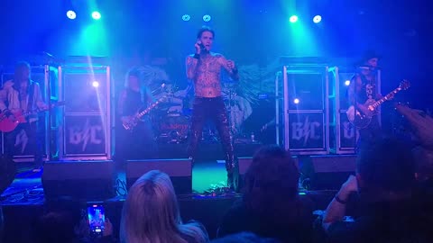 Buckcherry ( live)