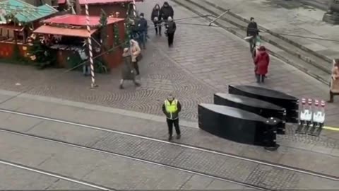 Christmas markets in Bremen. Do mosques also need these protections?