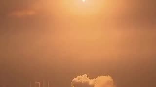China lanza nave con suministros para la estación espacial