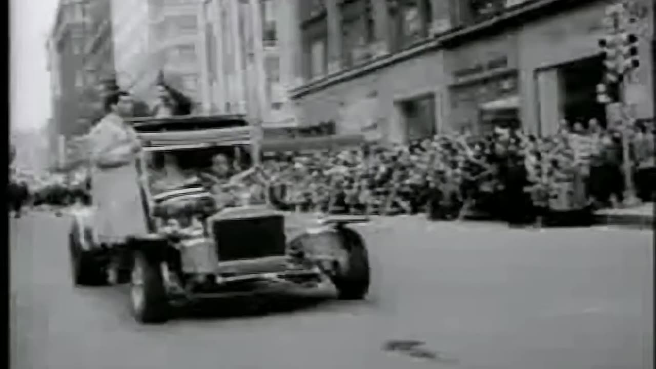 Vintage Thanksgiving Parade Footage