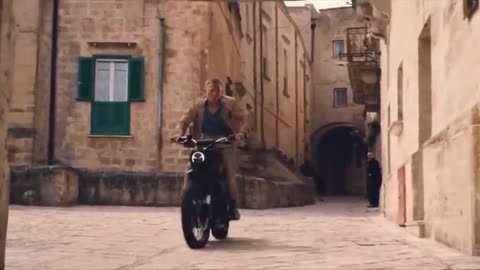ITALY CHASE SCENE NO TIME TO DIE FULL