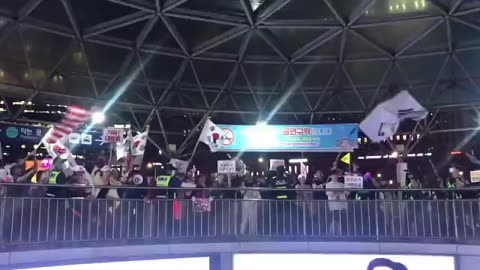 Step Down the Fraudulently Elected President - South Korean Patriots Protest