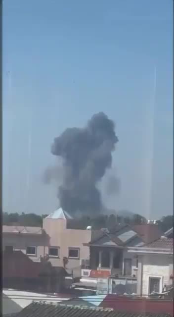 Cambodian media claims Thai fighter jets bombed Samraong, capital city of Oddar Meanchey