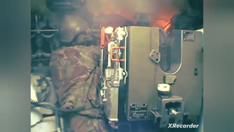 Inside a Challenger MBT, Live Firing. Best Job I Ever Had!