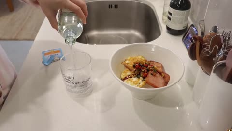 VLOG A Simple New Year’s Eve at Home With Food and Planner Moments