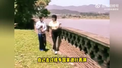 1984年23岁的黄秋燕被问到李连杰时满脸都是爱慕之情