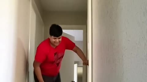 scary prank 😂😂