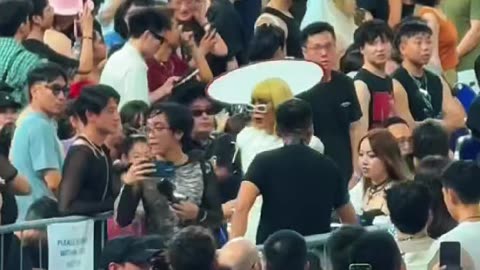 Vice Ganda's Failed main character look vs Lady Gaga's impersonator