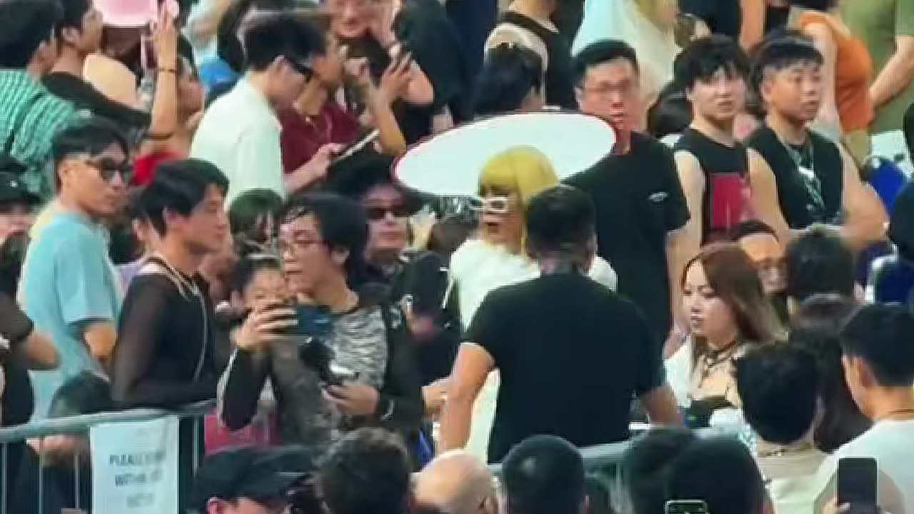 Vice Ganda's Failed main character look vs Lady Gaga's impersonator