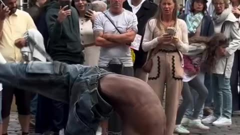 Gravity doesn't exist for this guy.