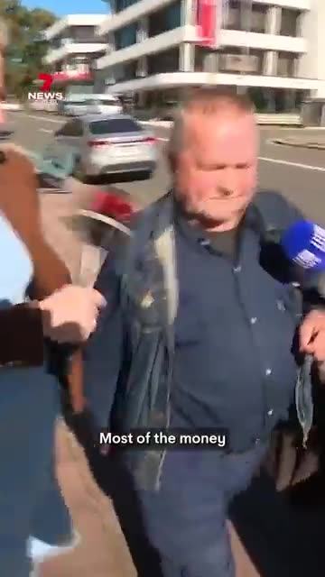 Man who kept cash found on Sydney train spared jail