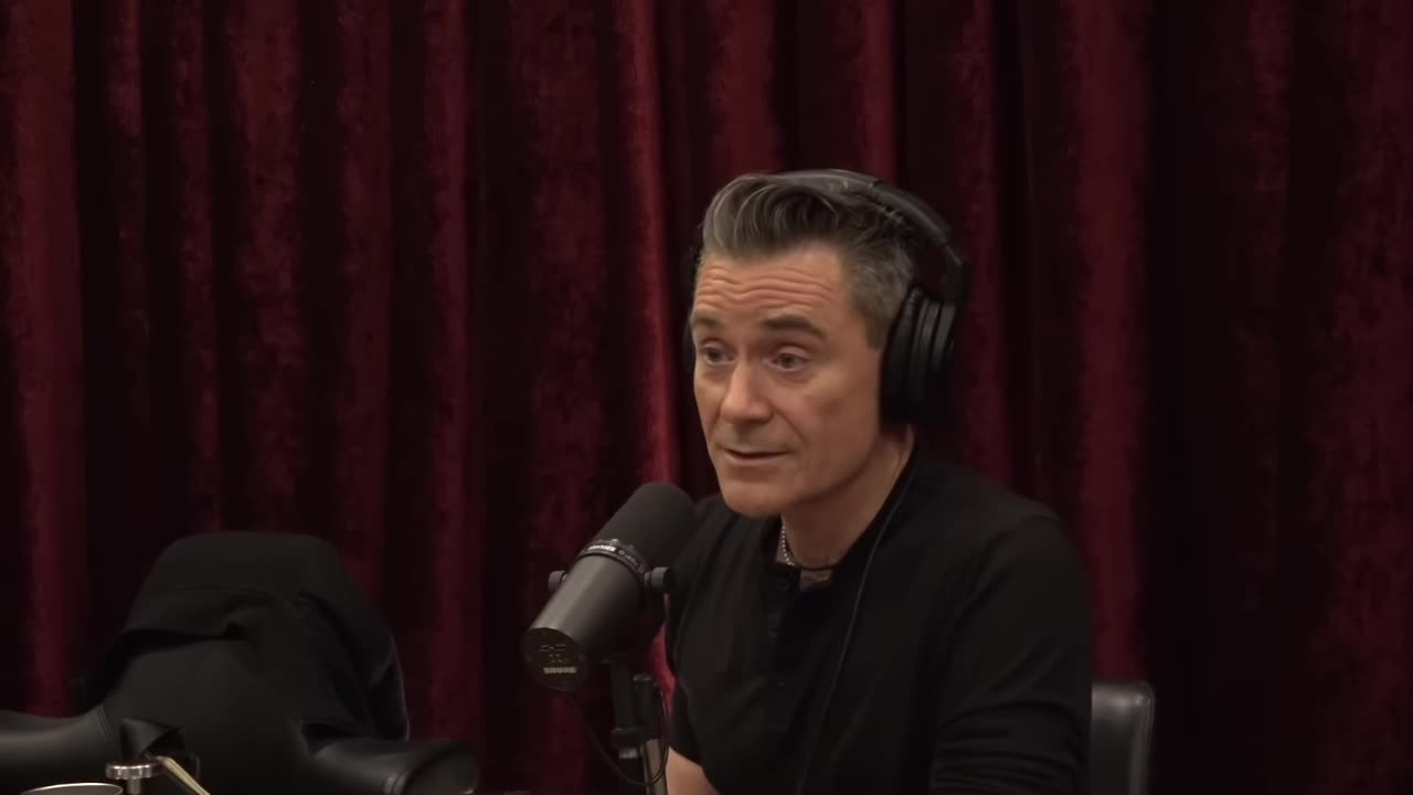 Joe Rogan Experience #2327 - AJ Gentile