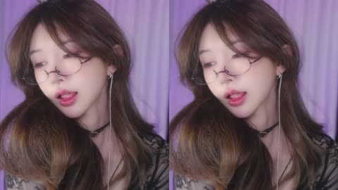 Korean girl sexy dancing in livestreaming 🩰