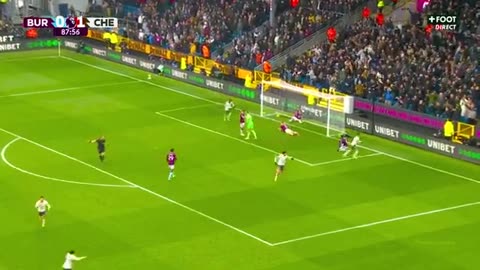 Goli i dytë i Chelsea ndaj Burnley, në fushë edhe Broja