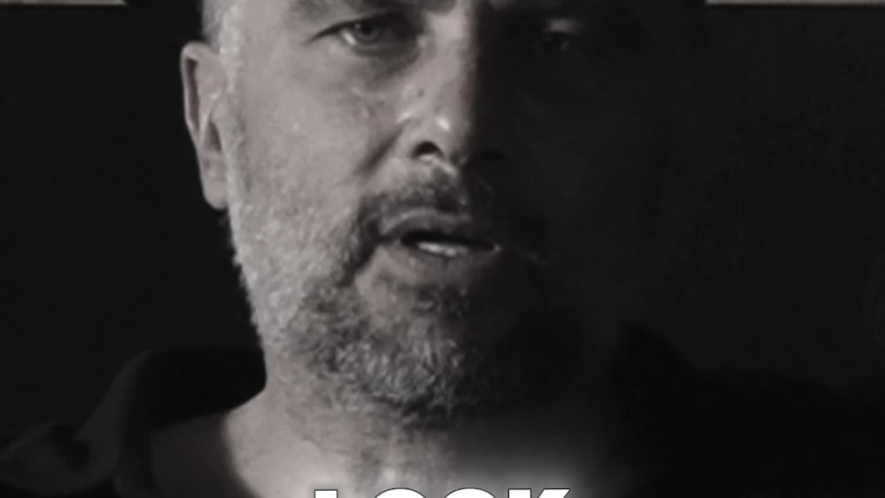 The No-Expression Look ,When Too Much Work Backfires