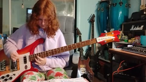 We Are the Champions/Queen bass play along by Cara