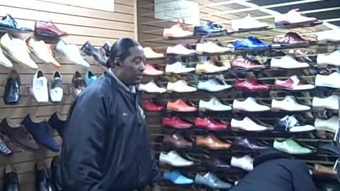 taking time to buy some shoes, let's do this lol, THE SHEA SHOW