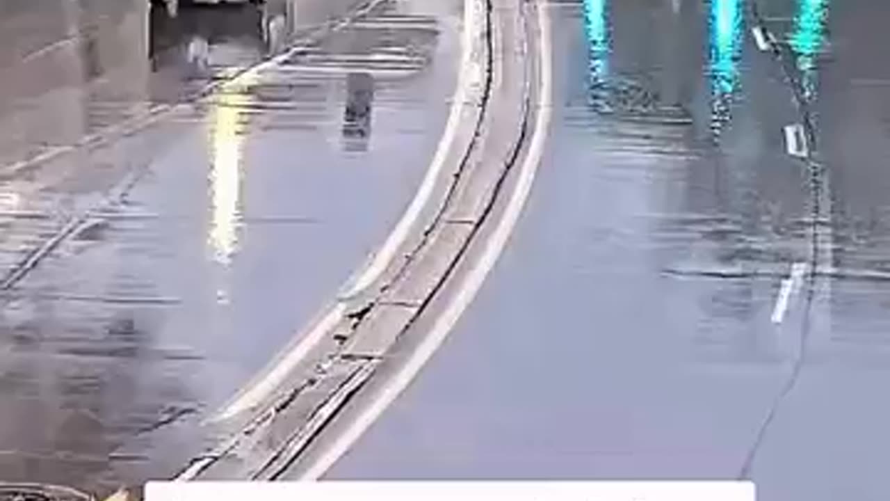 Why Avoid Speeding on Wet Roads? 🌧️⚠️🚛💦