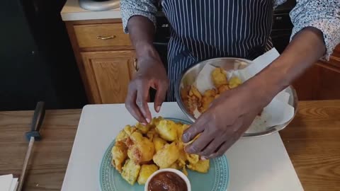 Crispy Potato Pakora Recipe | Viazi Karai Street Food Snack