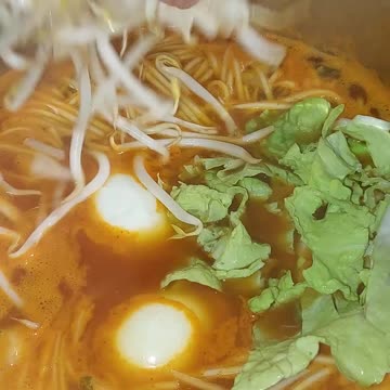 Easy Ramen Noodles Recipe #shorts #food #5minutes #cooking #recipes #easycooking