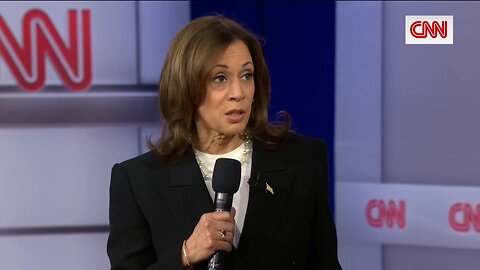Kamala Harris Says Trump a Fascist