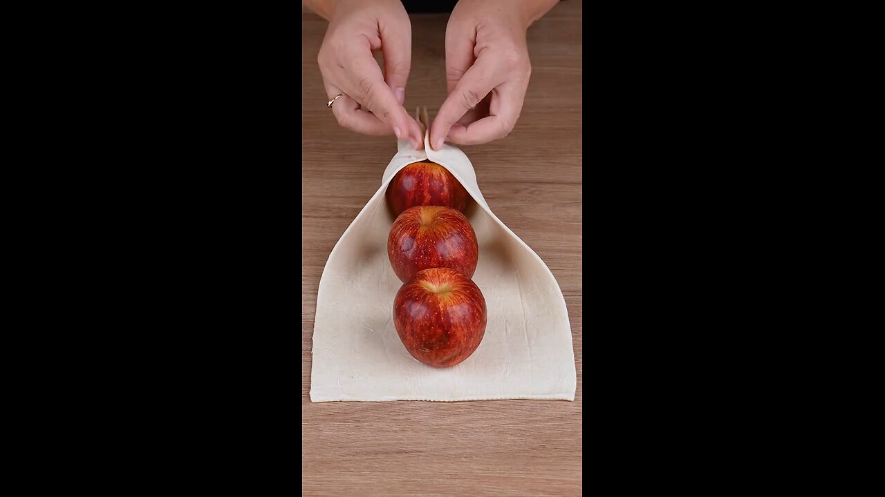 Whenever I make apples like this, everyone asks me for the recipe #cooking #Recipe #EasyRecipe