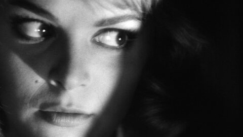 Evil Eye-Letícia Román, John Saxon-1963 IMDb 6.9/10