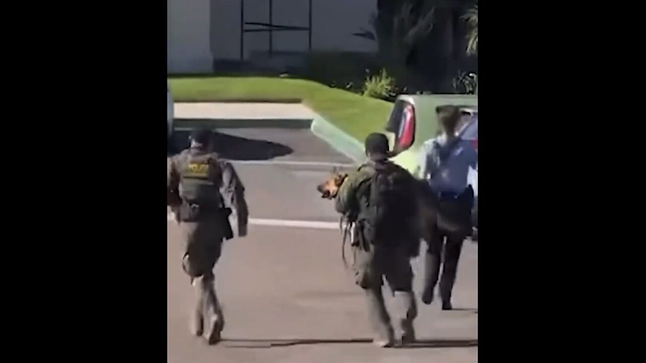 BORDER PATROL- K9🏩🚑👮‍♂️🦮👮📸BITTEN BY RATTLESNAKE👩‍⚕️🏩👮‍♂️🚁🦮🐍💫