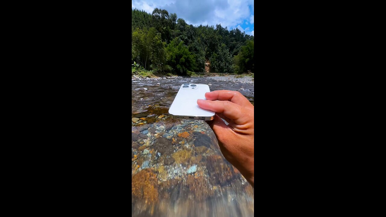 most satisfying video under water camera test