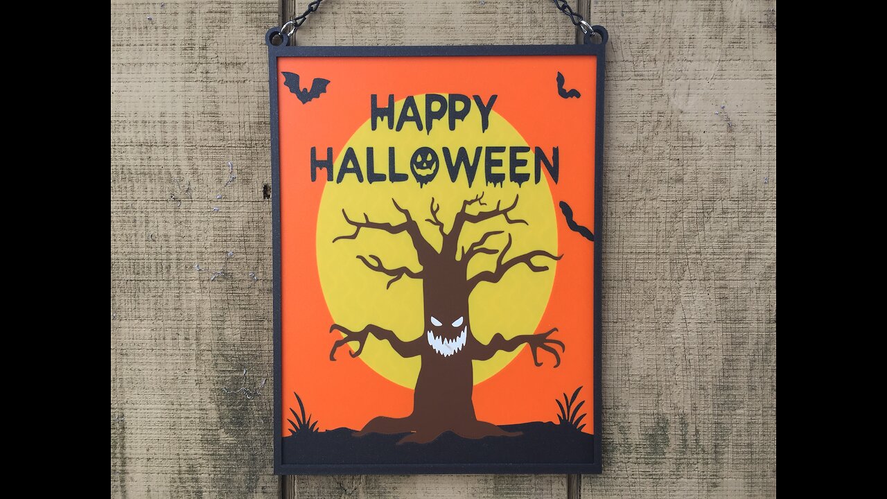 Halloween Scary Tree Sign