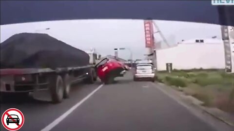 Shocking Road Moments 50 🚗💥🚦😱