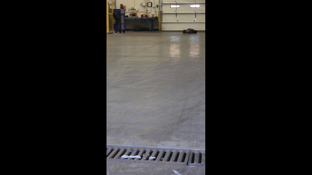 Traxxas Maxx Slash Drifting practice.