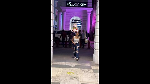 मै विडिओ बना रही हु