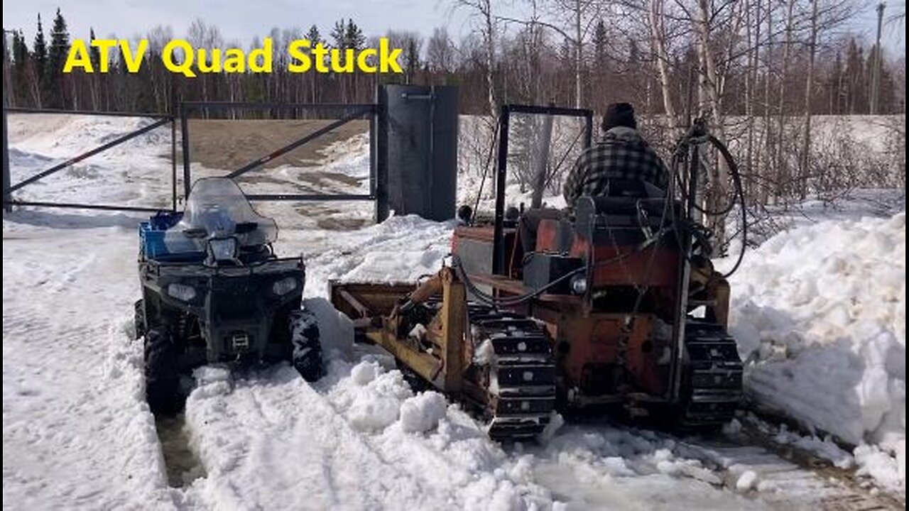 The Staff got Stuck So I had to Plow the Driveway with TD-6 IH Crawler Apr 11 2025