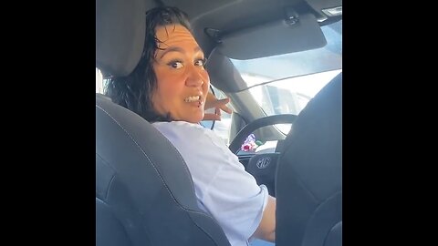 Usuaria de Uber es abandonada por no pagar una carretera de cuota