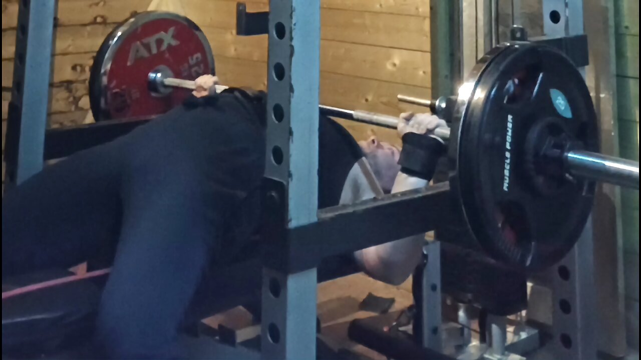 122.5 Kg Long Pause Bench Press PR!
