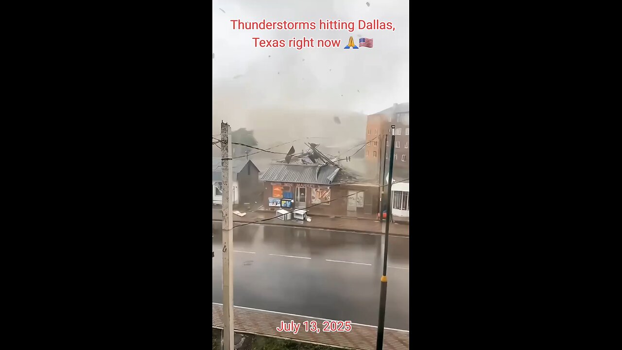 thunderstrom hitting Dallas Texas america