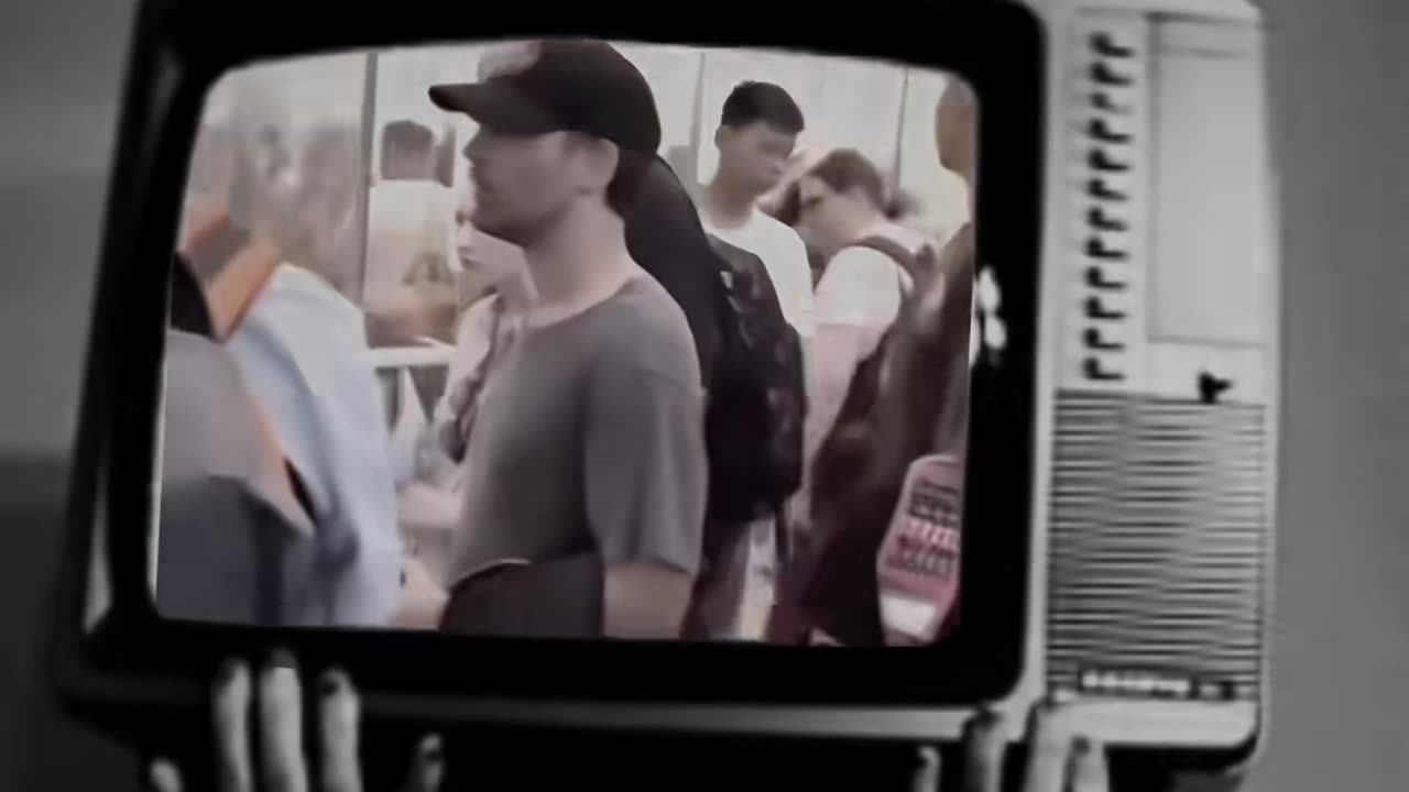 😱👻 You Won't Believe What Happens in This Creepy Paranormal Video! | TheHauntingHour