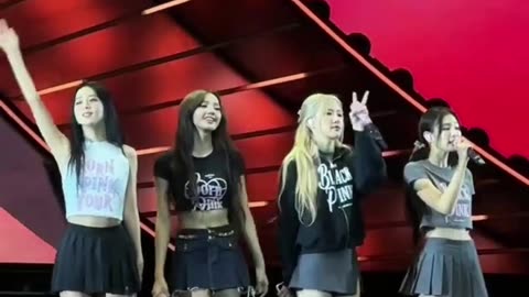 Do you love BLACKPINK 😘 | BLACKPINK Fans World - 00006