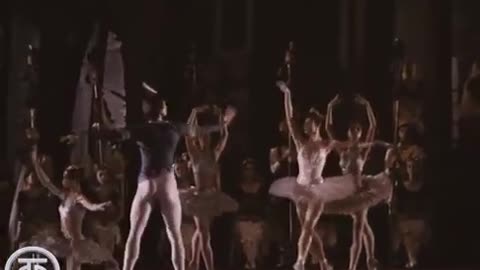 Ludwig Minkus. Gran paso clásico del ballet La Bayadère. Terekhova y Zaklinsky